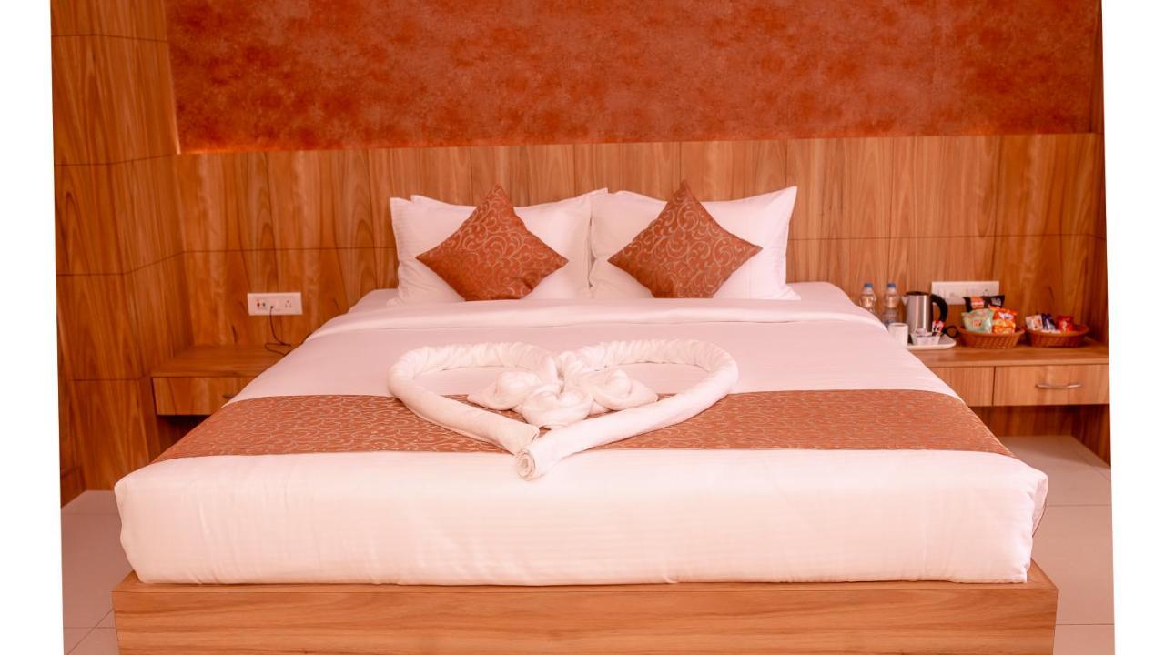 Hotel Dc Star Tarapith Exterior foto